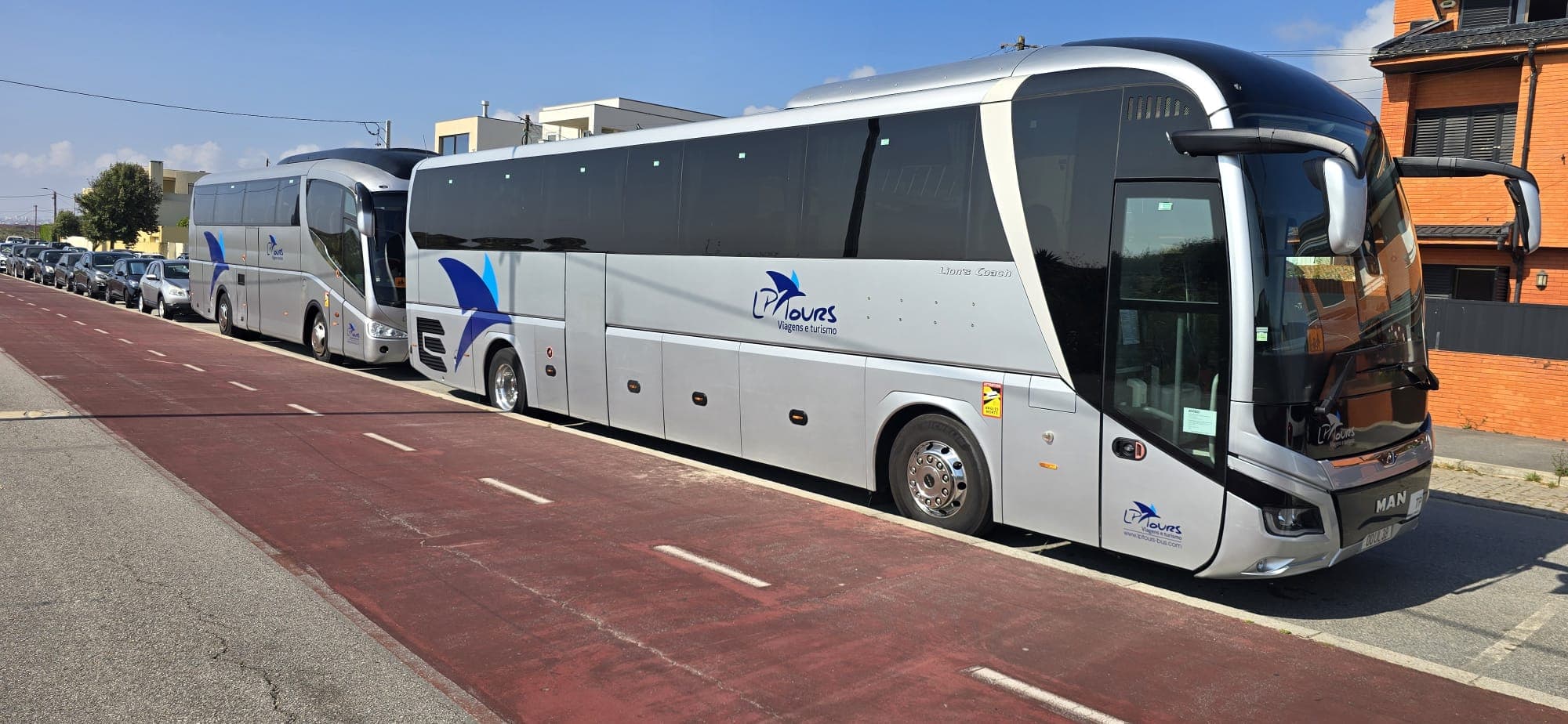 M.A.N Lions Coach — 00-UL-38